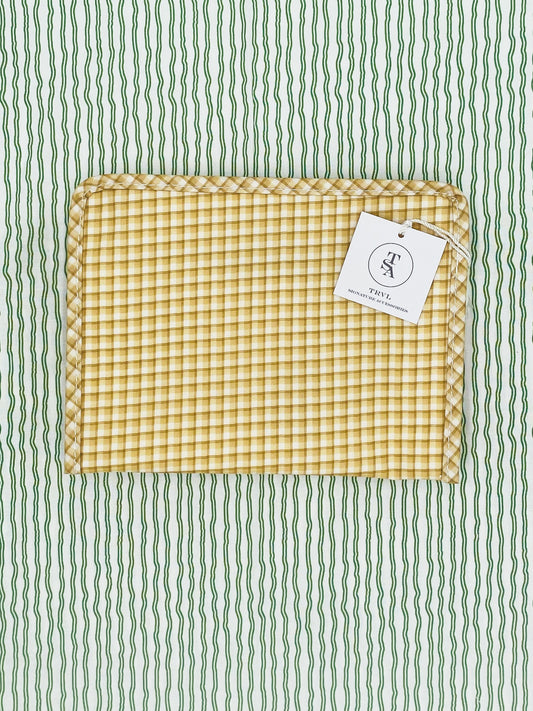 Roadie Medium - Rodeo Check Hay Zip Pouch